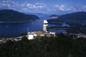 舞鶴 五老スカイタワーと舞鶴湾